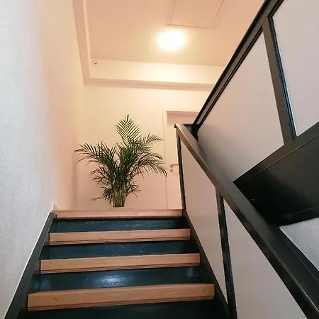 Altes Gesellenhaus * دينكلاغه