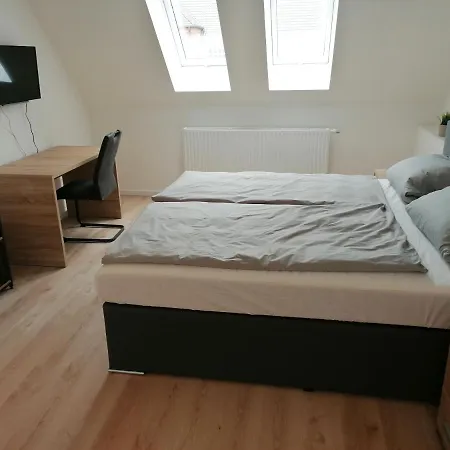 Altes Gesellenhaus منزل للإقامة *